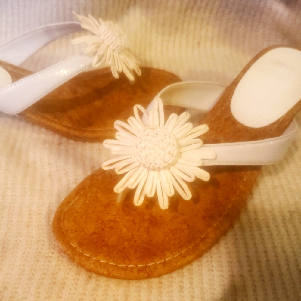 Woman's sandal heels